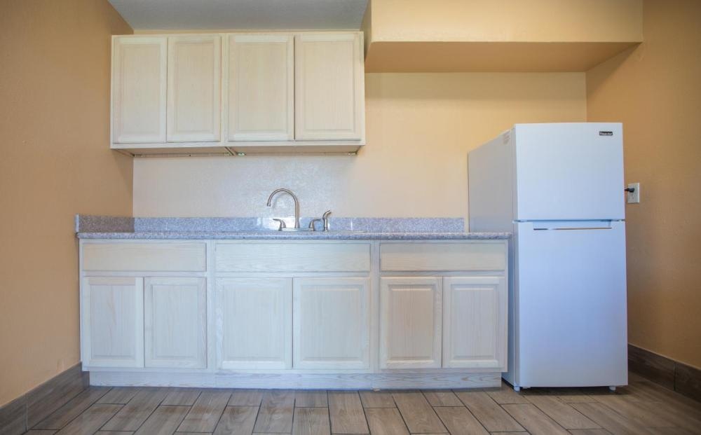 The Crossroads Hotel and Suites Irving