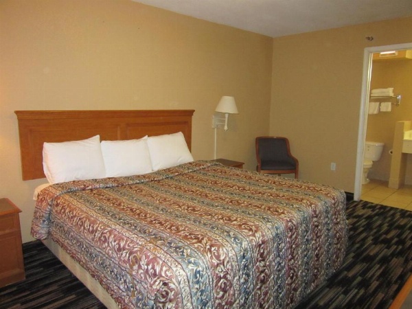 The Crossroads Hotel and Suites Irving image 21